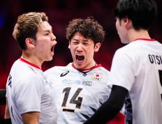 日本球队在亚冠比赛中狂揽三分！