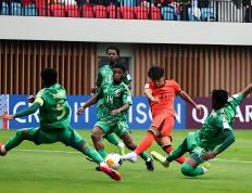 亚眠足球俱乐部正为本周末比赛做准备的简单介绍