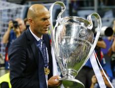 荷兰风云人物：范迪克齐达内对决的简单介绍