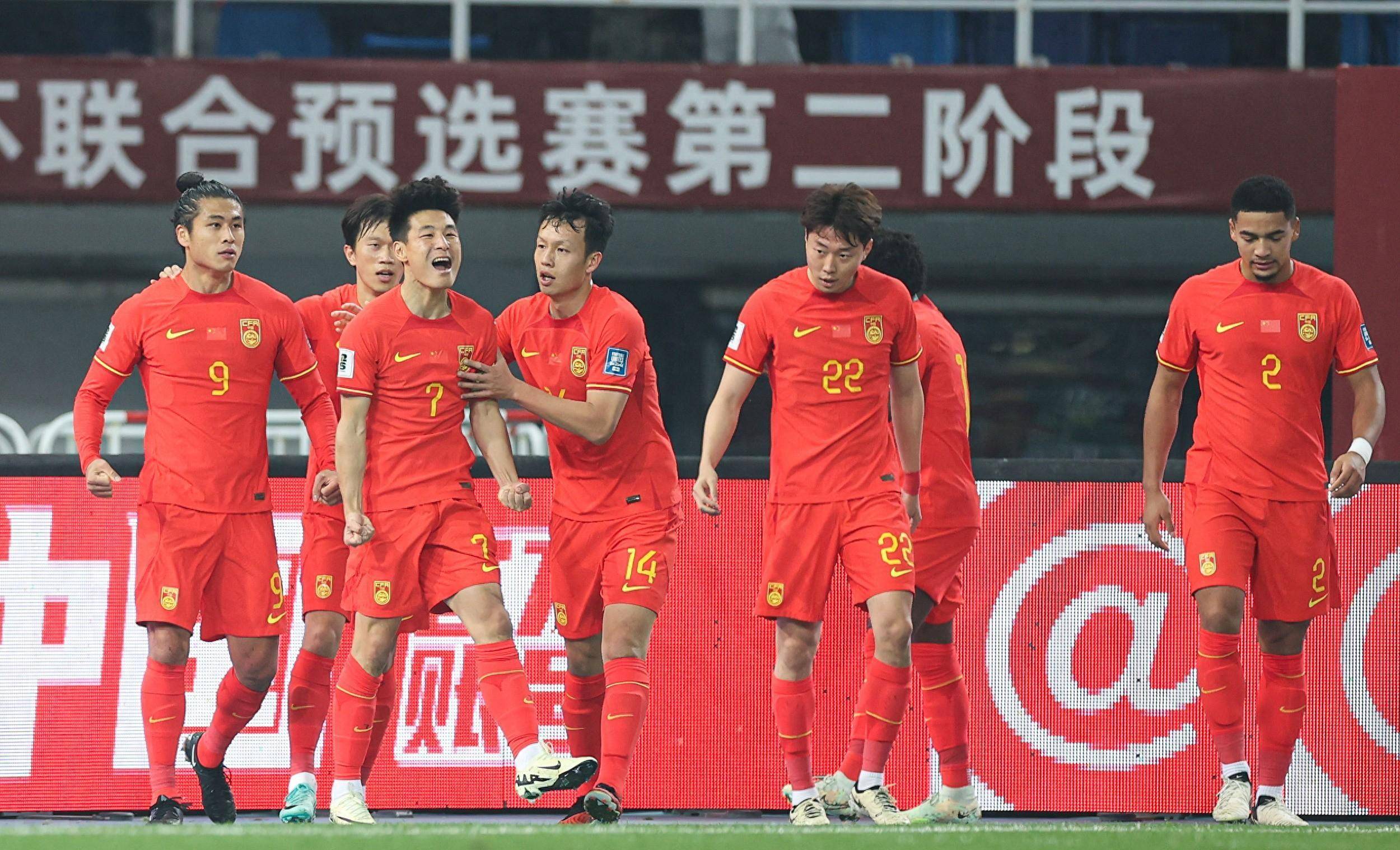 包含墨胜利主场大胜澳珀戴,亮相亚冠有望!的词条