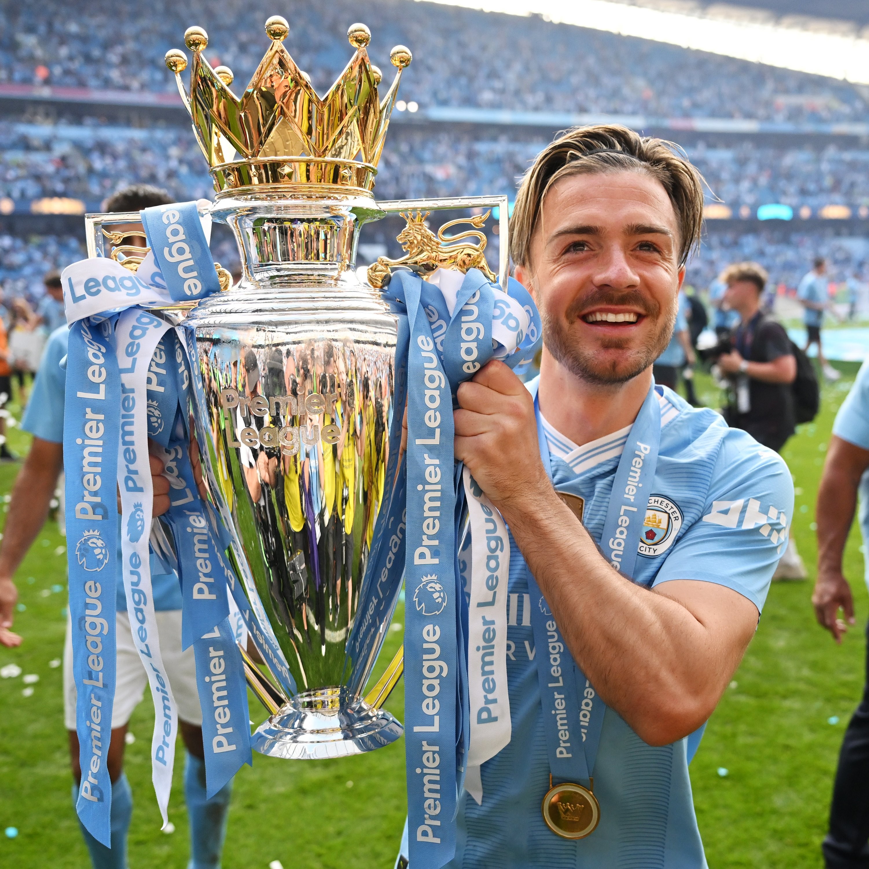 曼城誓夺冠军：决胜赛场再创辉煌